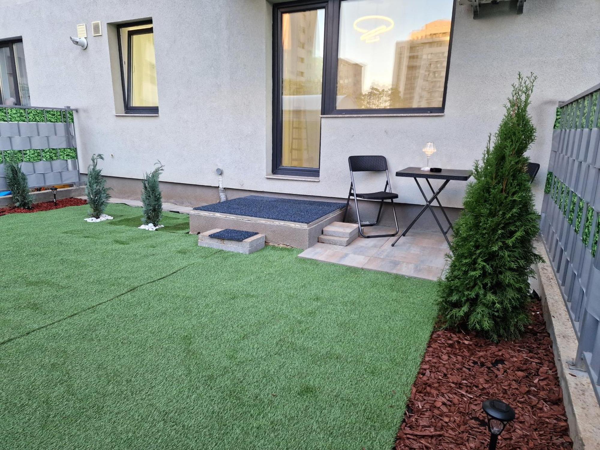 Studio&Garden! Roşu Dış mekan fotoğraf