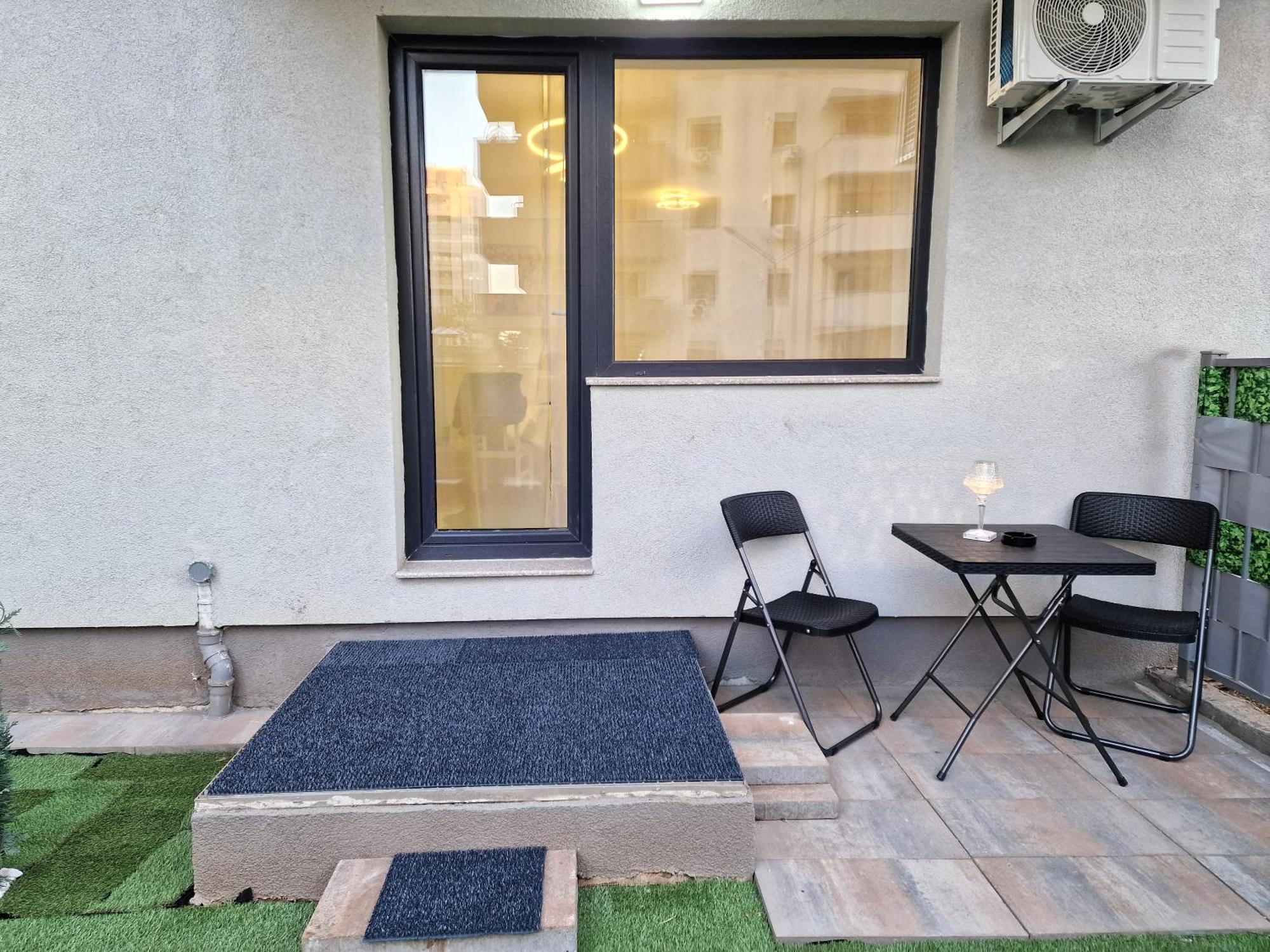 Studio&Garden! Roşu Dış mekan fotoğraf