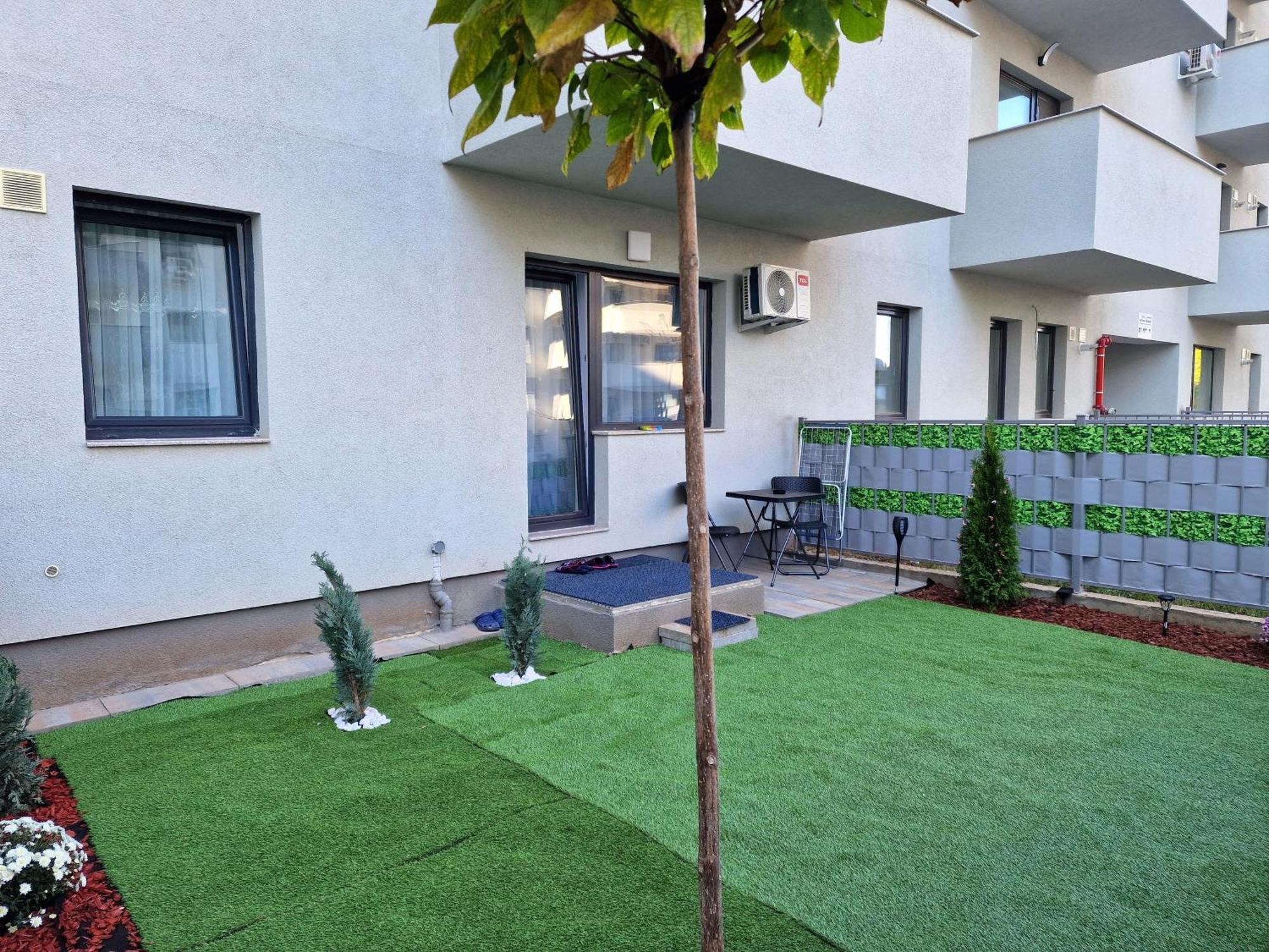 Studio&Garden! Roşu Dış mekan fotoğraf